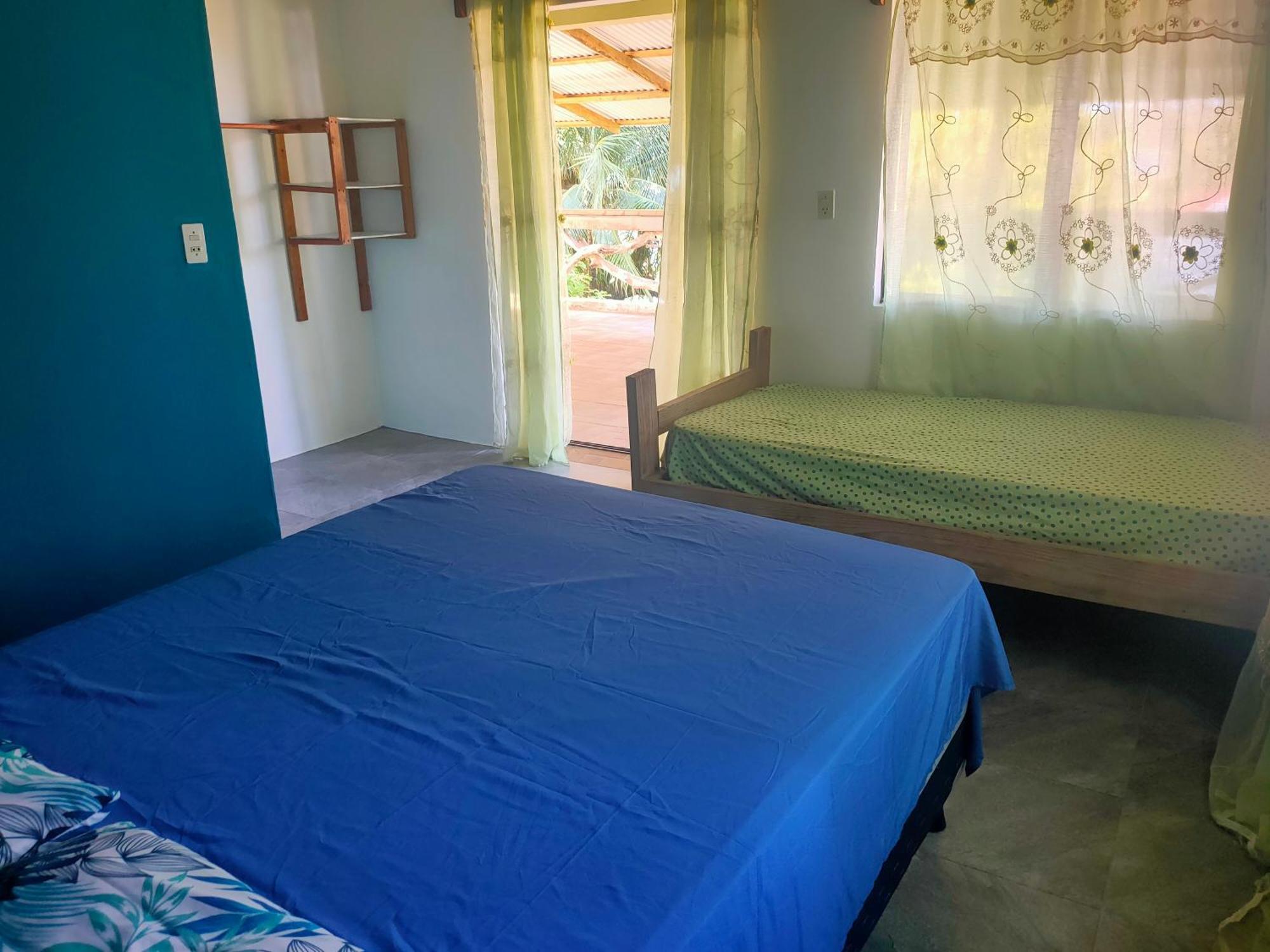 Guesthouse Island Escape South End Стая снимка